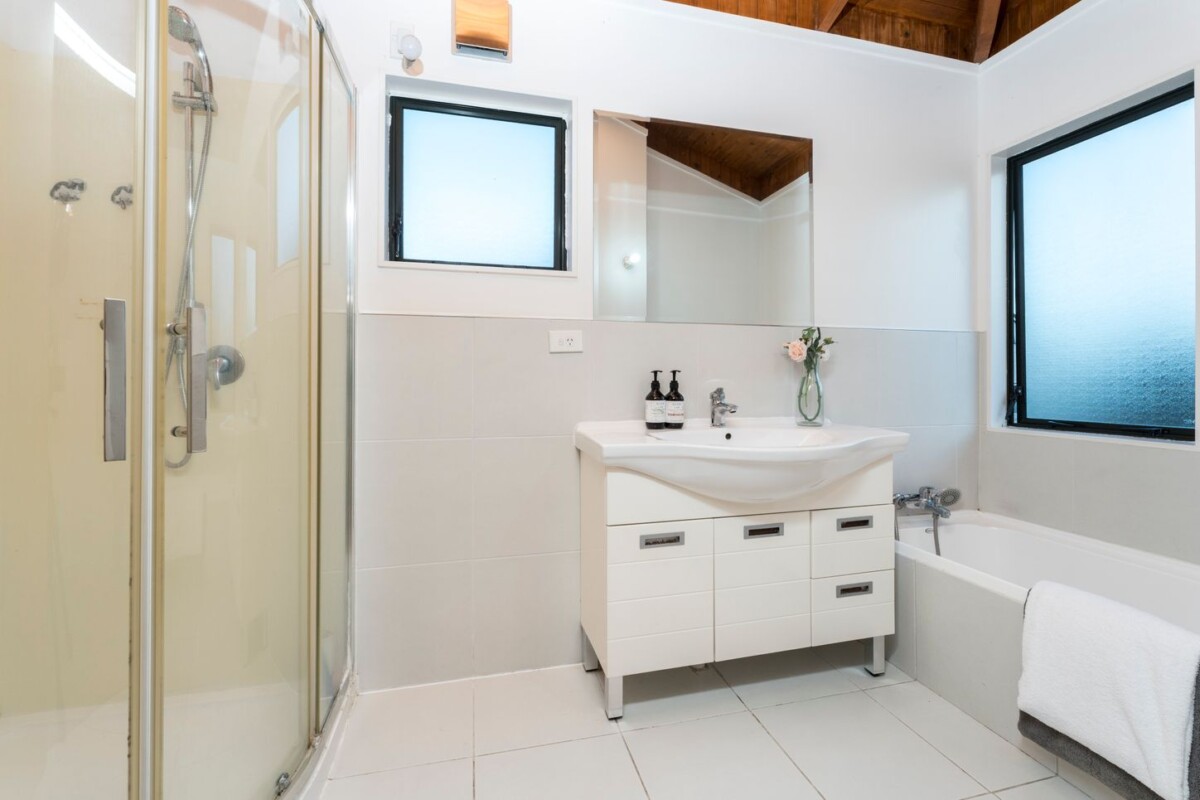 247A Great North Road, Henderson, Auckland