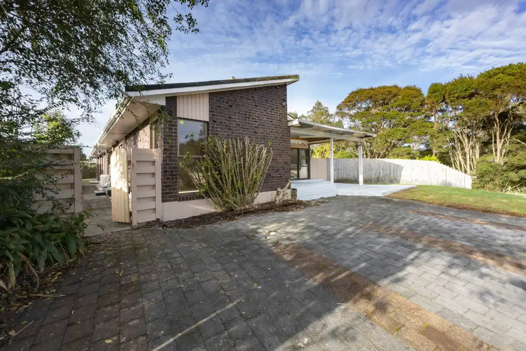 40 Sherrybrooke Place, Sunnyvale, Auckland