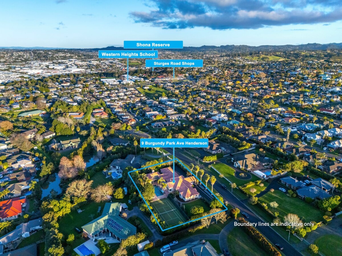 9 Burgundy Park Avenue, Henderson Heights, Auckland