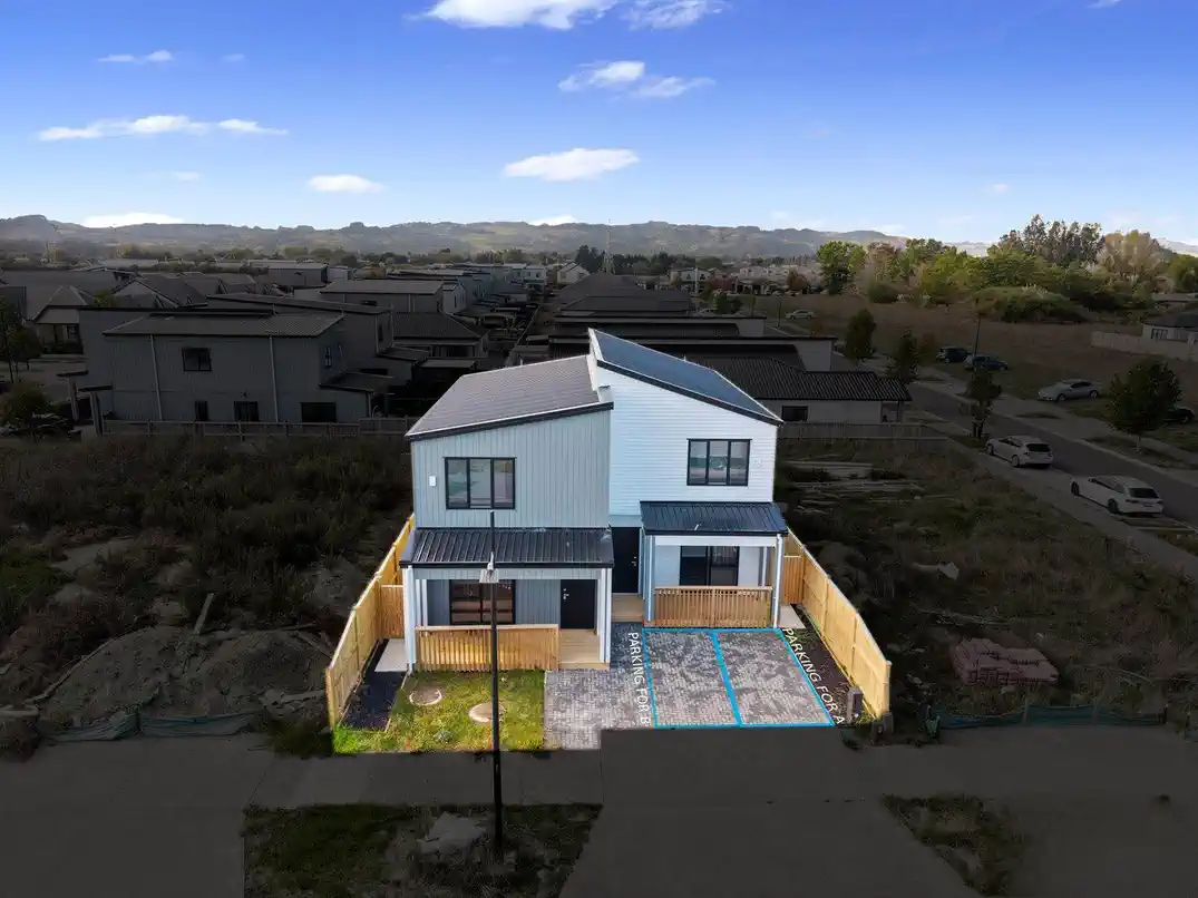 Walk to the new Ngaakoroa Primary School, 39A Hari Road, Karaka, Auckland