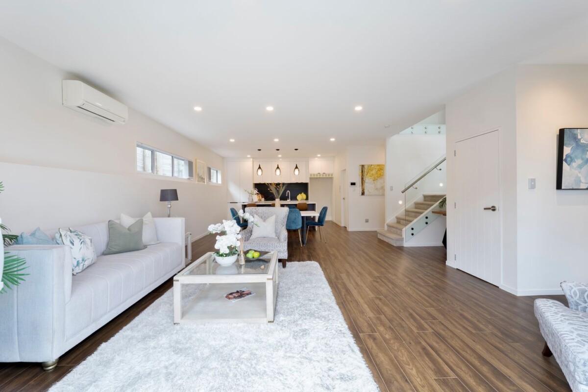25A View Road, Henderson, Auckland