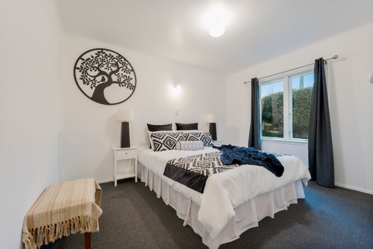1/39 Lancaster Road, Beach Haven, Auckland