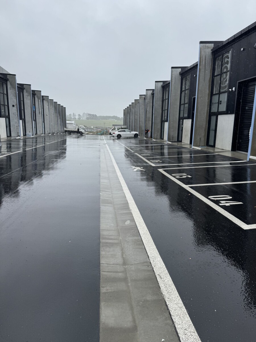 Brandnew multi-use warehouse and office, 68 m2 floor size, – 47m2 Ground Floor – 21m2 Mezzanine Floor – 6 meter Stud Height, 29/3 Inanga Street, Hobsonville, Auckland