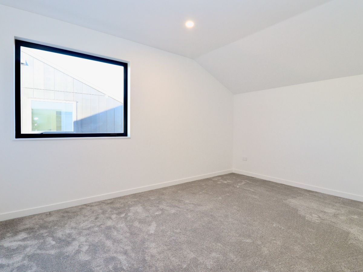 For rent, 4 bedrooms 2 bathrooms house, 59 Karaka Village Parade, Karaka, Auckland, Available Now