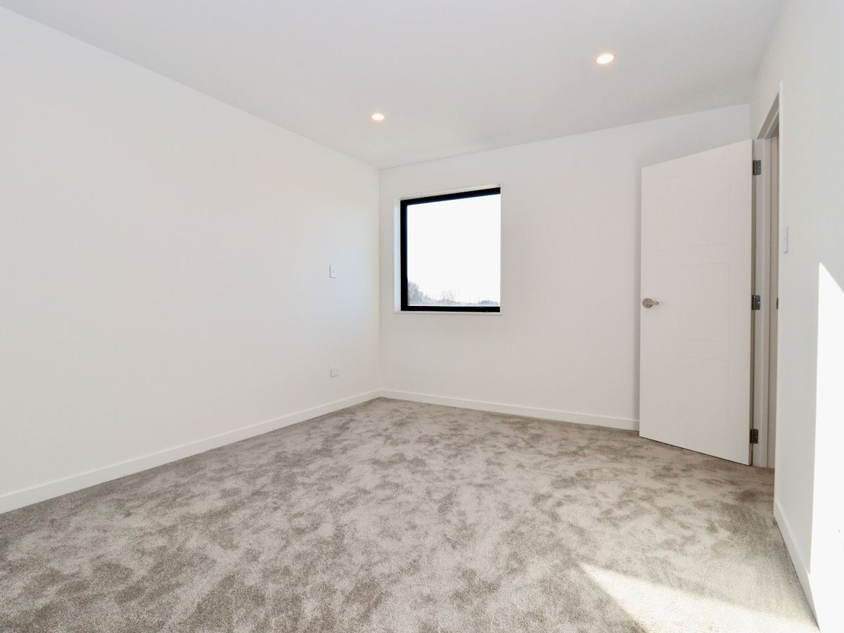 For rent, 4 bedrooms 2 bathrooms house, 59 Karaka Village Parade, Karaka, Auckland, Available Now
