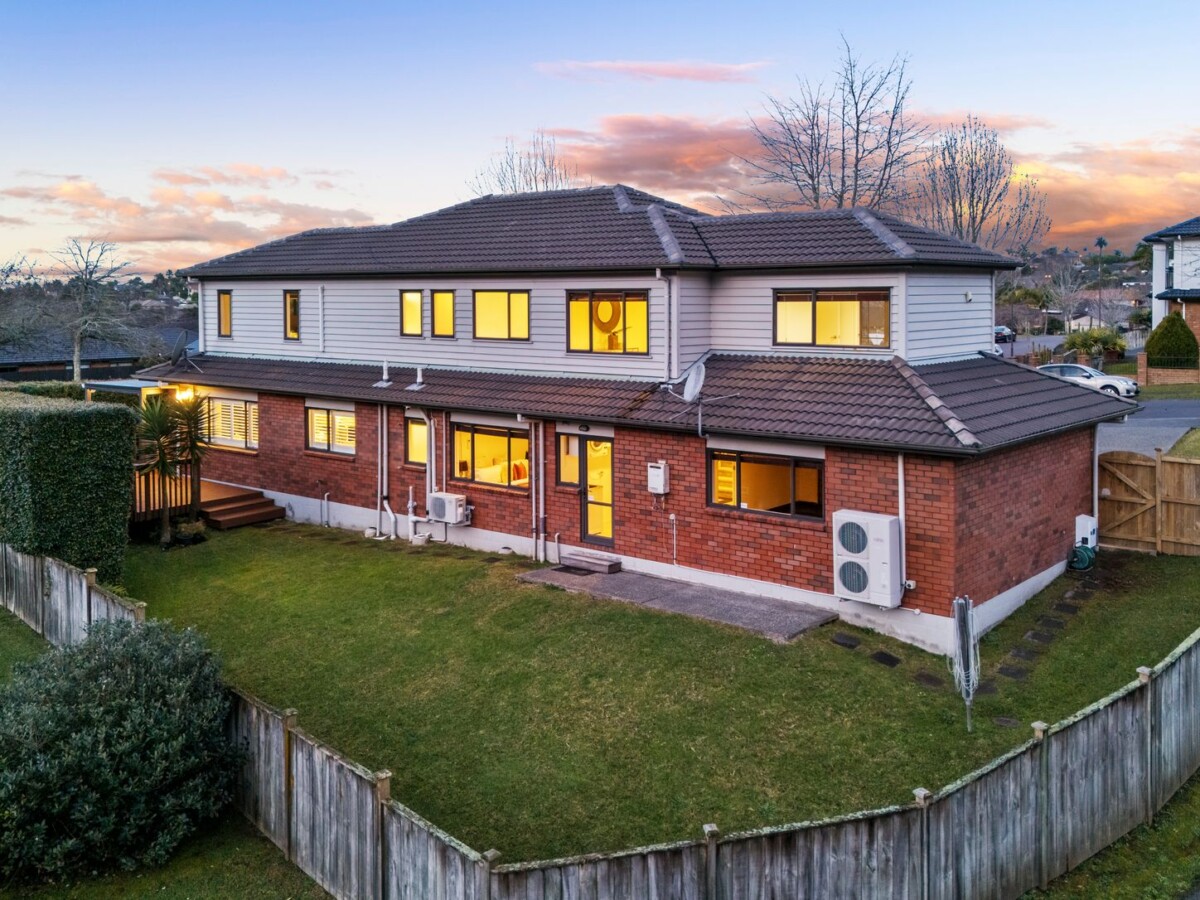 54 Sapperton Drive, Henderson, Auckland