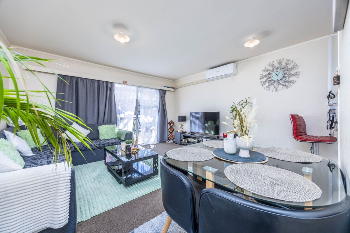 A full block of 6 x 2-bedroom units, 1 to 6/57A Wallace Road, Papatoetoe, Auckland