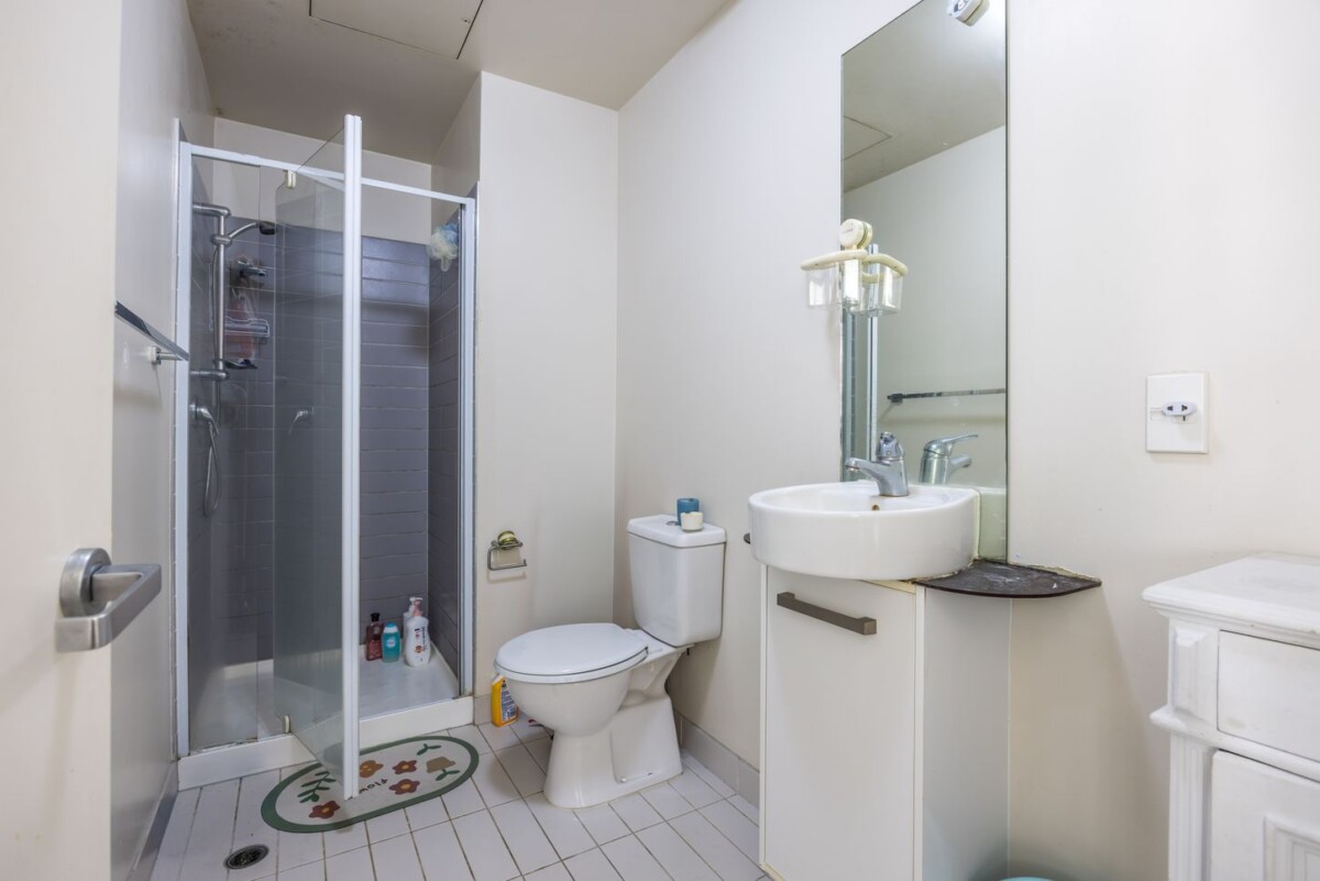 Aucklang Girls Grammar School zone, 55m2 1 bed 1 bath 1 car park fully furnished apartment, located just down from the University of Auckland and only a short walk to the High Street boutiques, cafes, and galleries. 602/7 Eden Crescent, Auckland Central, Auckland
