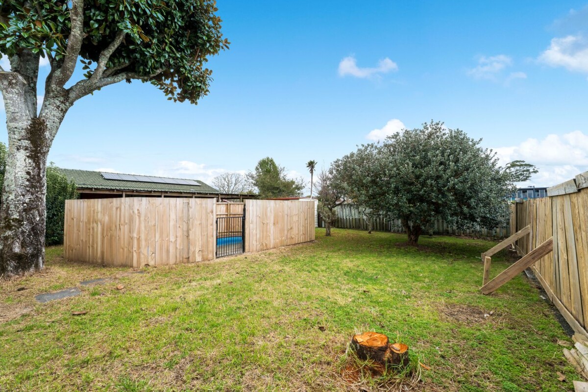 6 Edwards Avenue, Henderson, Auckland