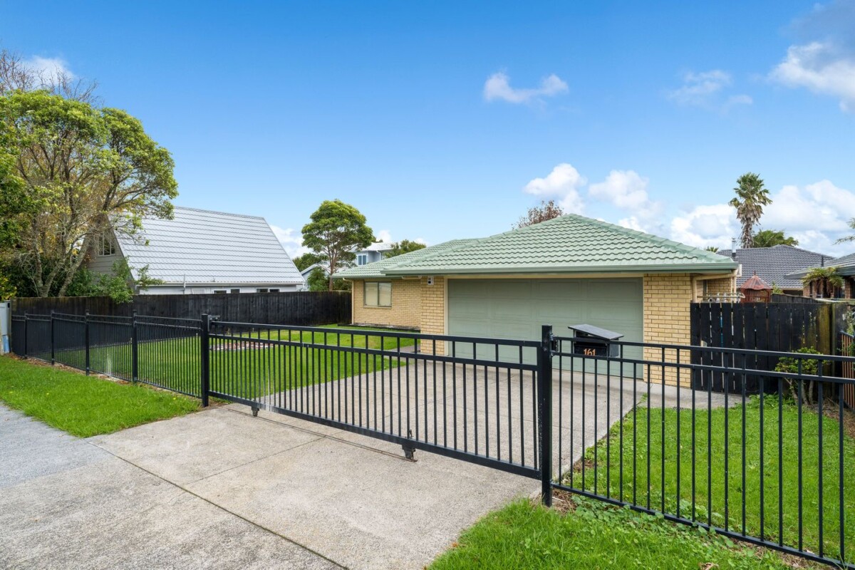 Overseas Owners Need A New Home To Nest, 161 Sturges Road, Henderson, , Auckland