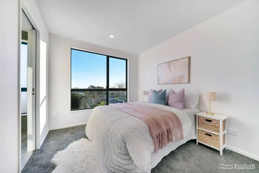 3/32 Tiraumea Drive, Pakuranga, Auckland