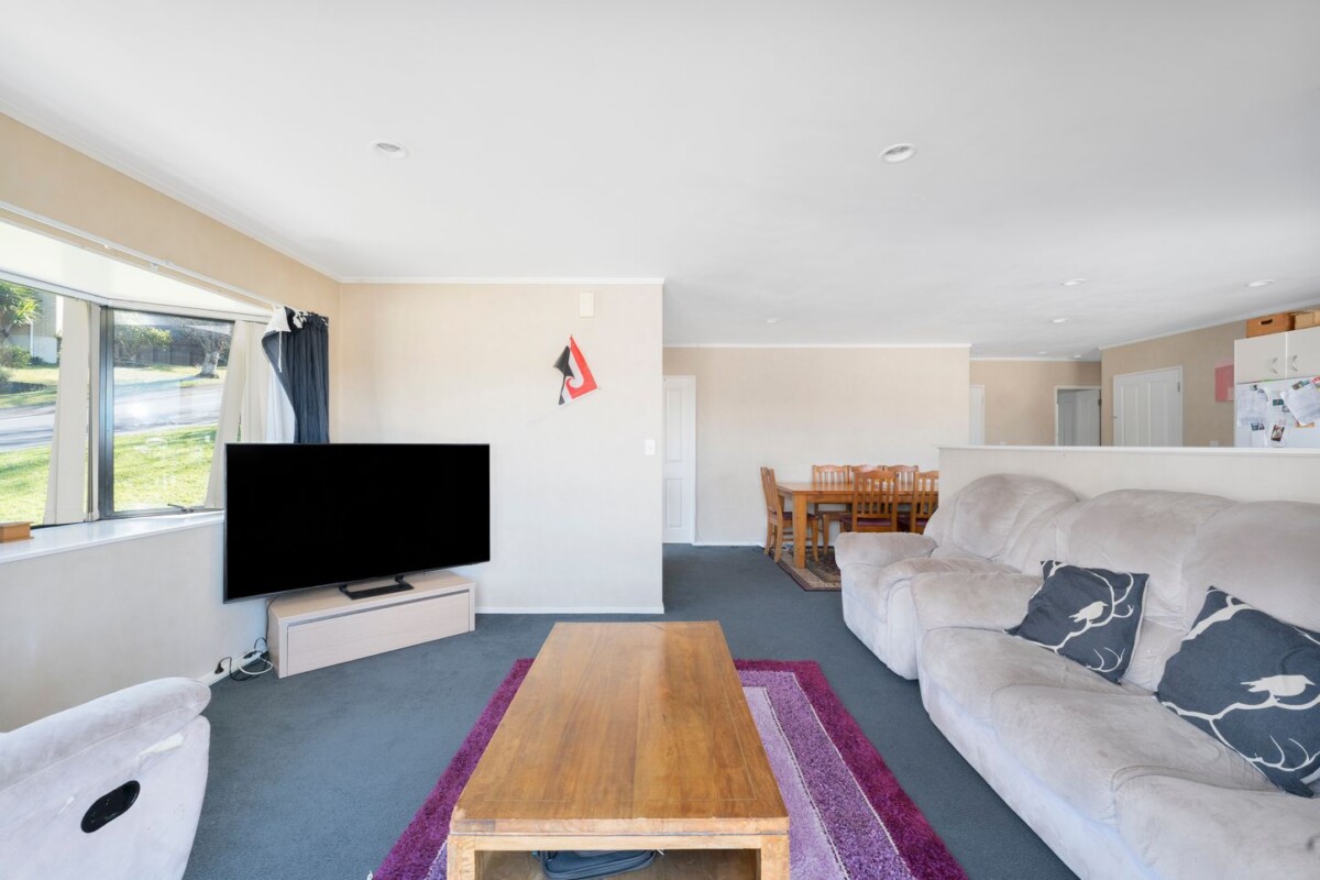 14 & 14A Virginia Street, Henderson, Auckland