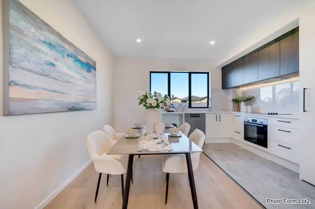 3/32 Tiraumea Drive, Pakuranga, Auckland