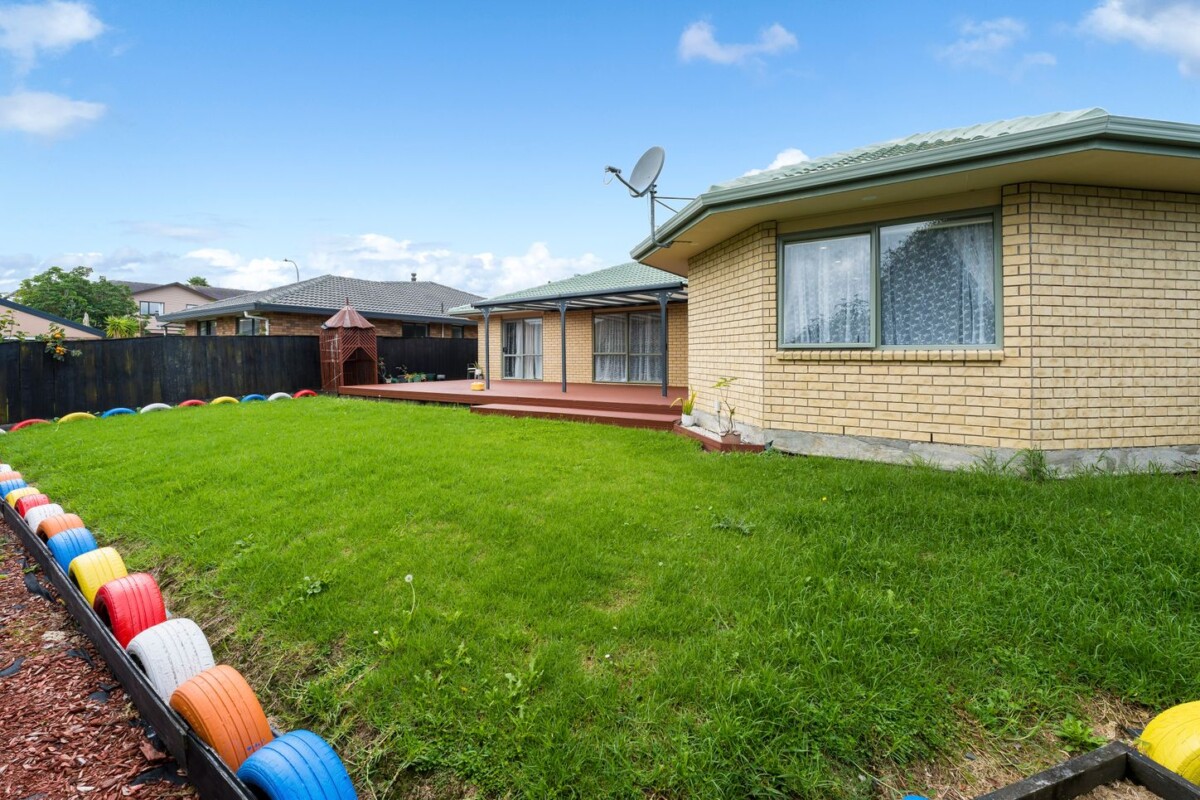 Overseas Owners Need A New Home To Nest, 161 Sturges Road, Henderson, , Auckland