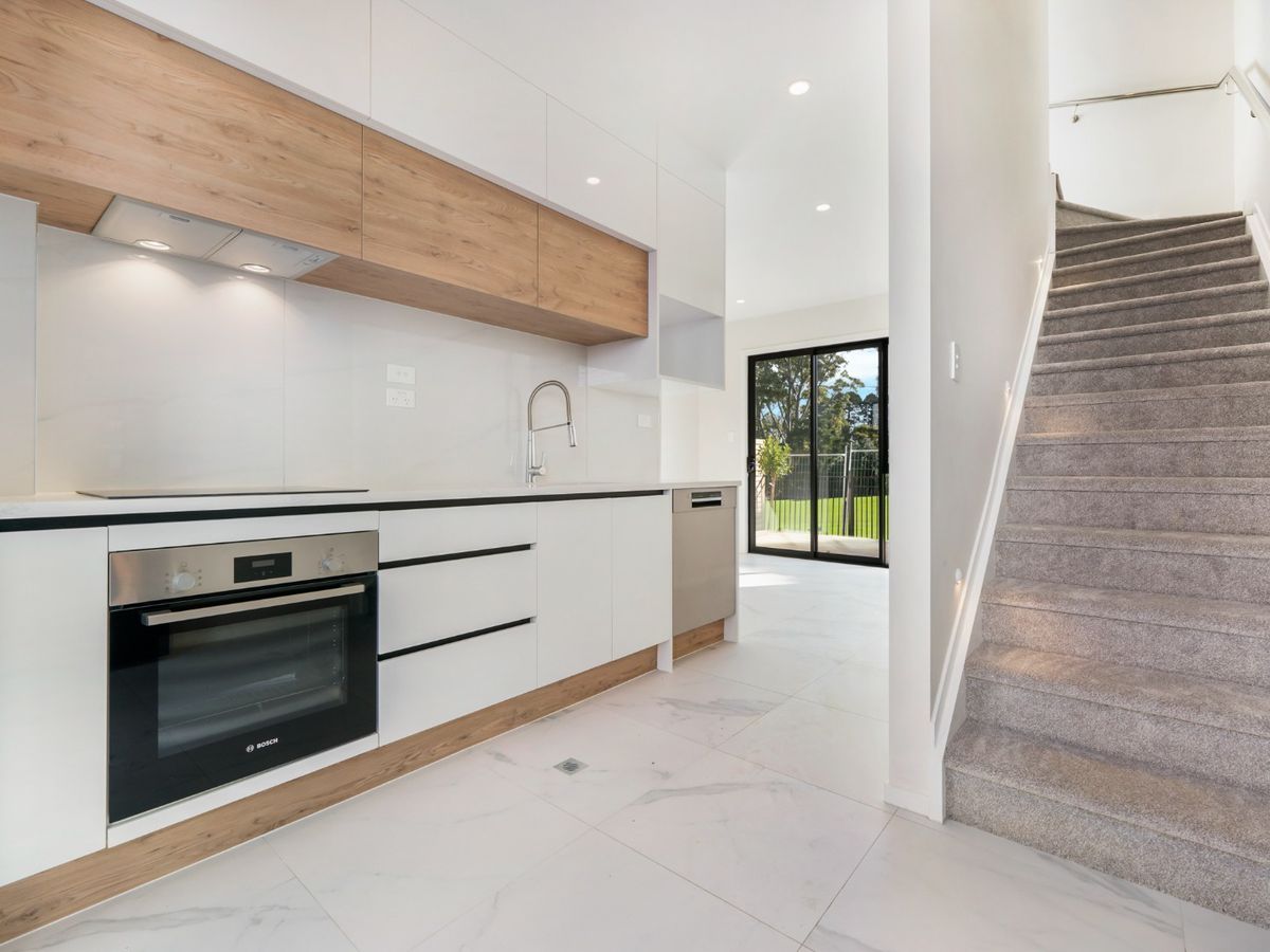 For rent, 2 bedrooms 2 bathrooms townhouse, 5 / 20 Bentley Road, Otara, Auckland, Available from 10 Sep 2025