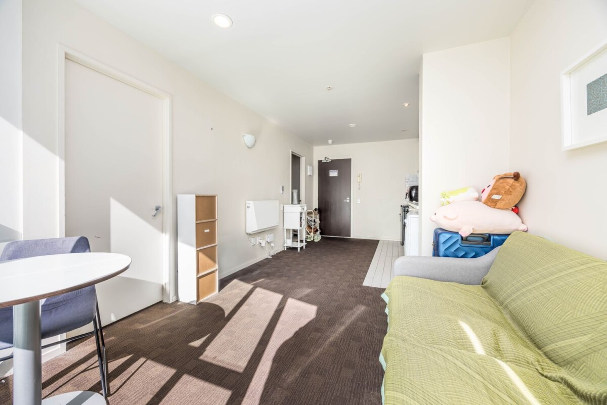 Aucklang Girls Grammar School zone, 55m2 1 bed 1 bath 1 car park fully furnished apartment, located just down from the University of Auckland and only a short walk to the High Street boutiques, cafes, and galleries. 602/7 Eden Crescent, Auckland Central, Auckland