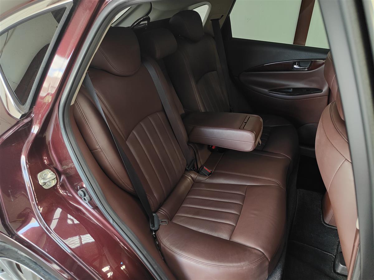 2013 Nissan Skyline 370GT CROSSOVER/FULL LEATHER/ Hatchback Automatic, 5 seats, Petrol, 3,700 cc, 111,206 km