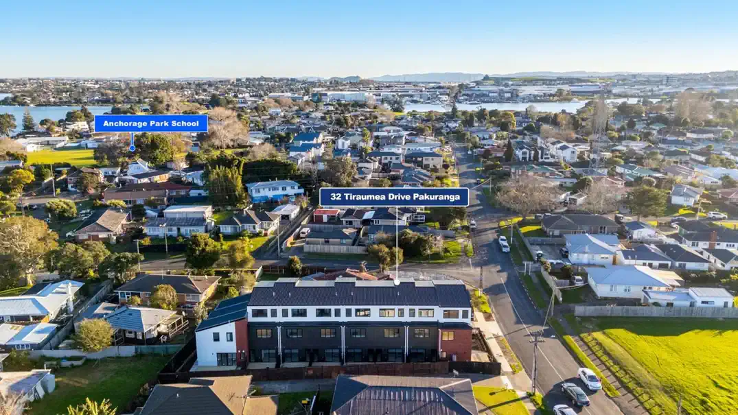 3/32 Tiraumea Drive, Pakuranga, Auckland