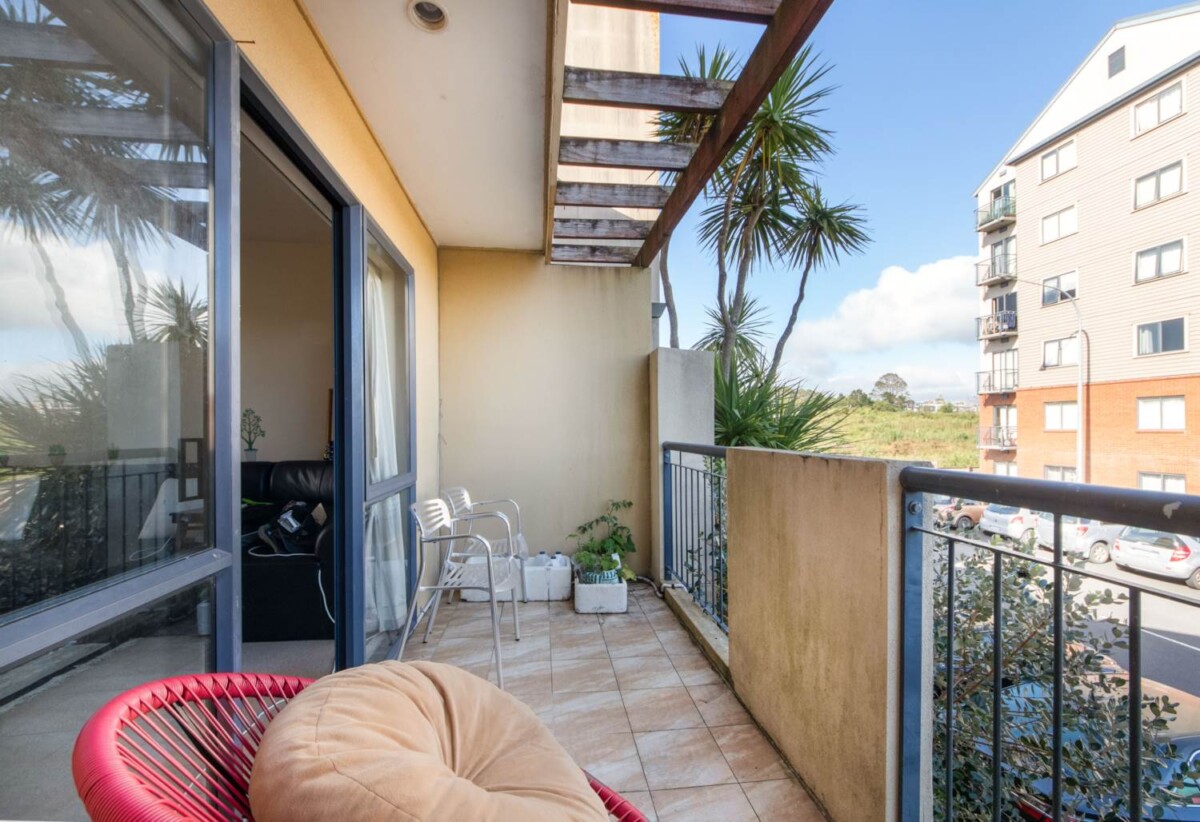 Building to be recladded, cash buyer only, Incredible Value, 1/12 Crown Lynn Place, New Lynn, Auckland