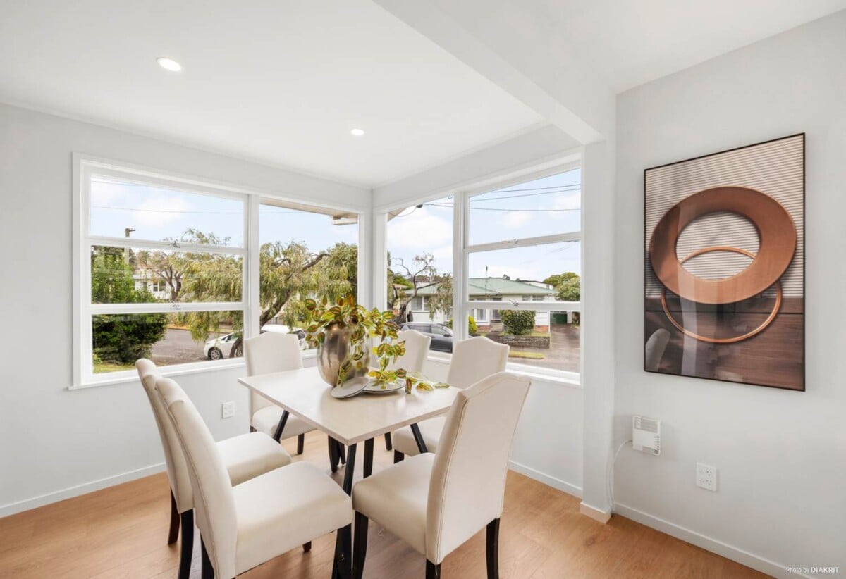 Dual Entrances, 6 (3+3) Beds house on 612m2 section, Newly Renovated Front Wing, 6 Brabham Place, Avondale, Auckland