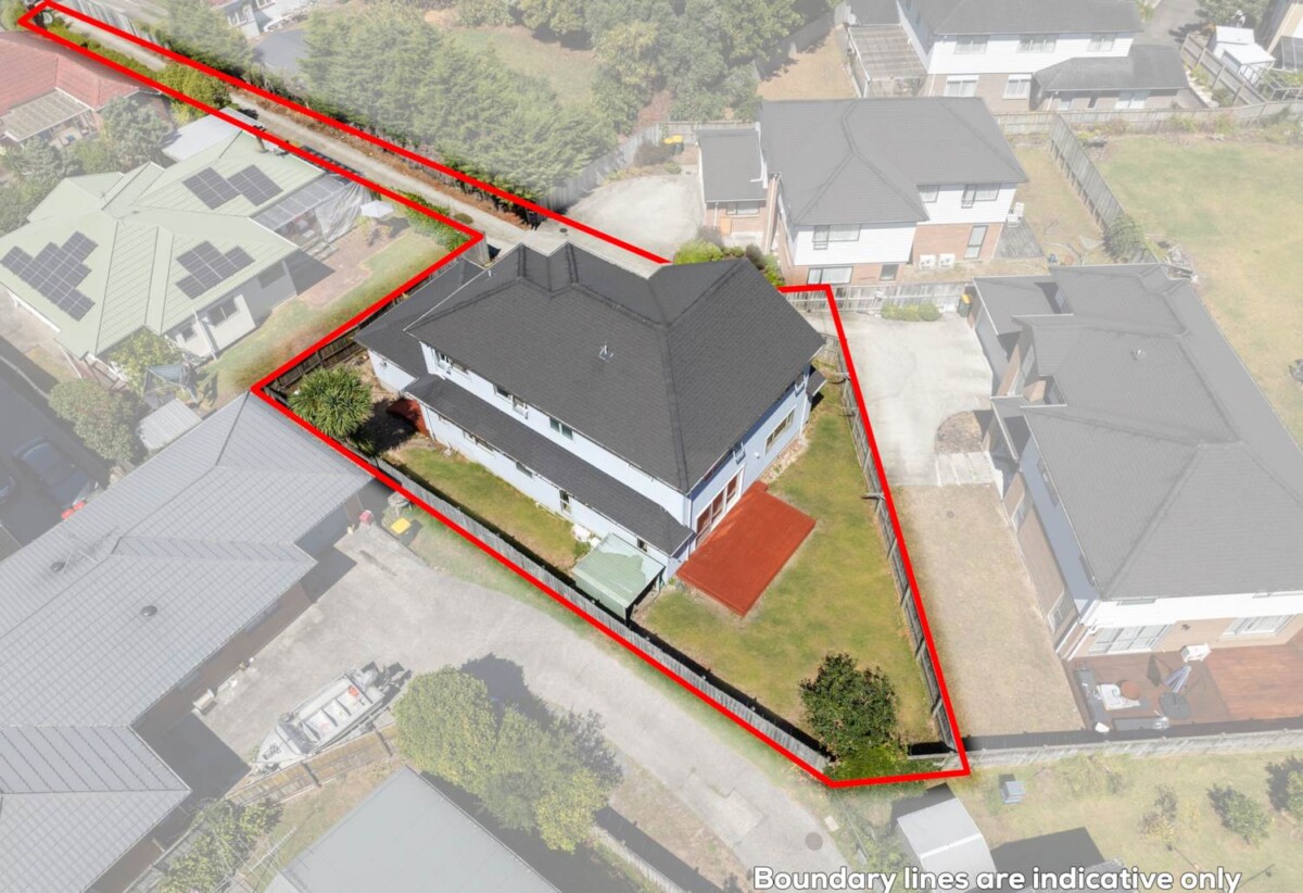 22C Buscomb Avenue, Henderson, Auckland