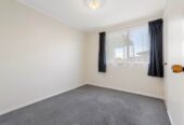 Must sell, 2/14 Silver Creek Road, Weymouth, Auckland