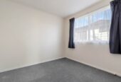 Must sell, 2/14 Silver Creek Road, Weymouth, Auckland
