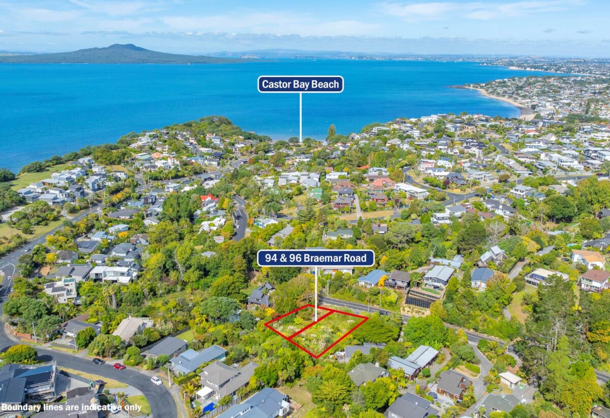 Urgent Sale, 2530m² land, 2 Freehold Titles, 94 & 96 Braemar Road, Castor Bay, Auckland