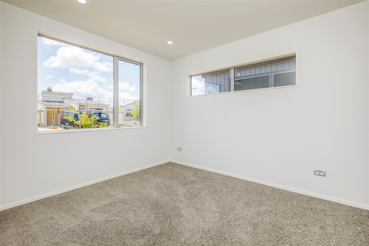 10 Year Master Build Guarantee, brandnew 3 beds 3 baths house with garage on 224m2 section, close to train station, shops, cafes, schools and Bruce Pulman Park, 25 Clayden Shuttleworth St, Takanini, Auckland