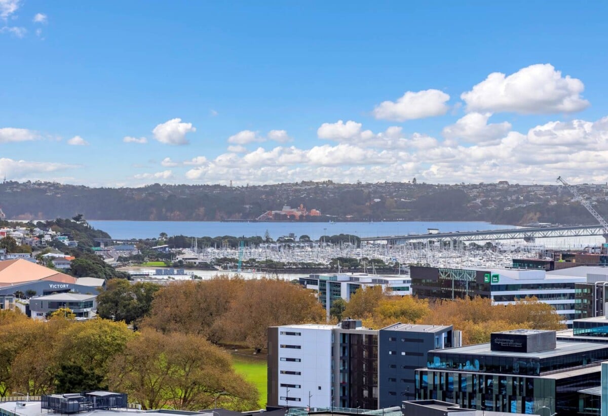 916/135 Hobson Street, City Centre, Auckland