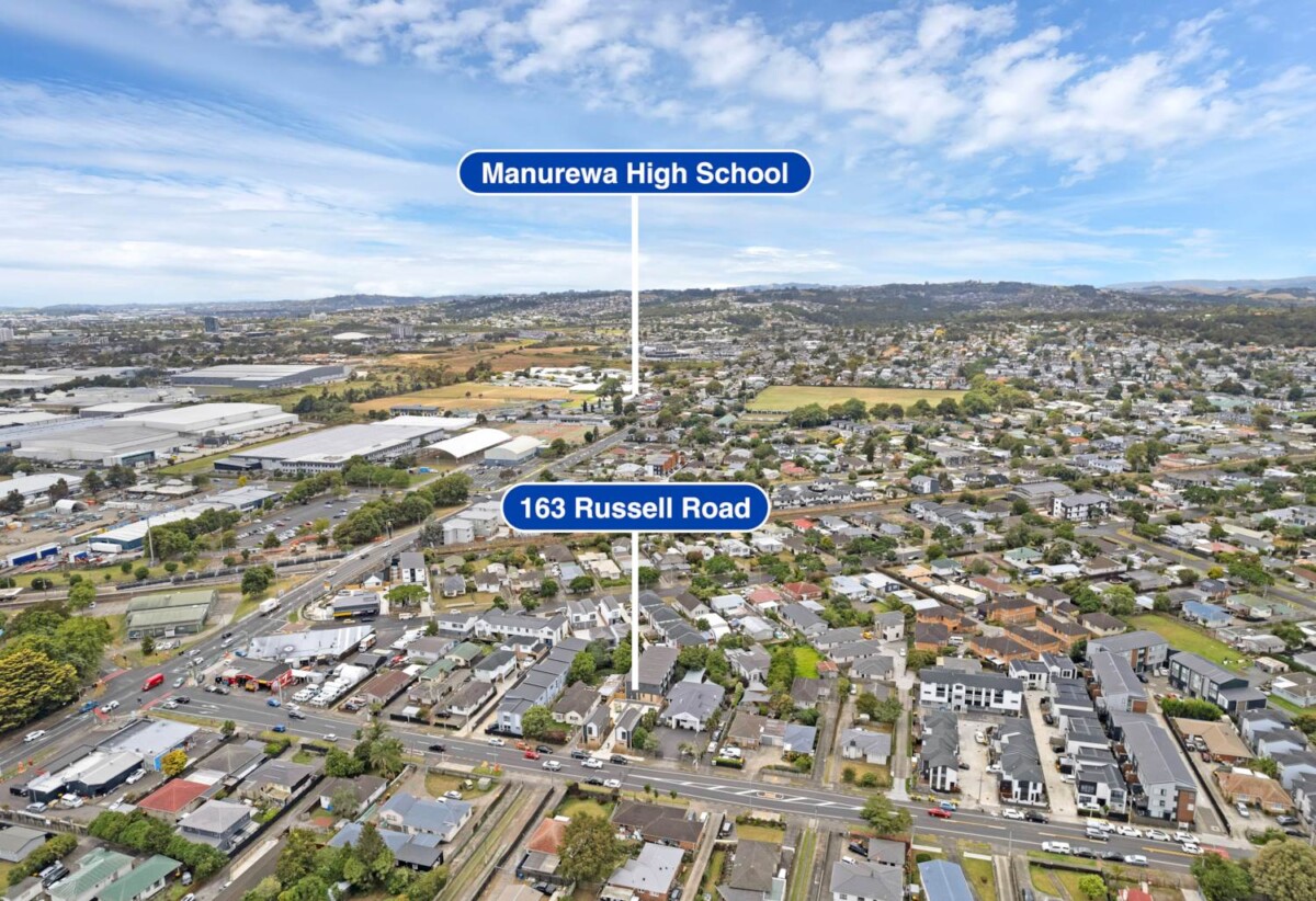 Move-in ready, Brandnew 2 beds 2.5 baths home with car park, 2 ensuites, 0.8 km to Manurewa High School, 1.2 km to Manurewa Intermediate, 1.4 km to Manurewa West School, 7/163 Russell Road, Manurewa, Auckland