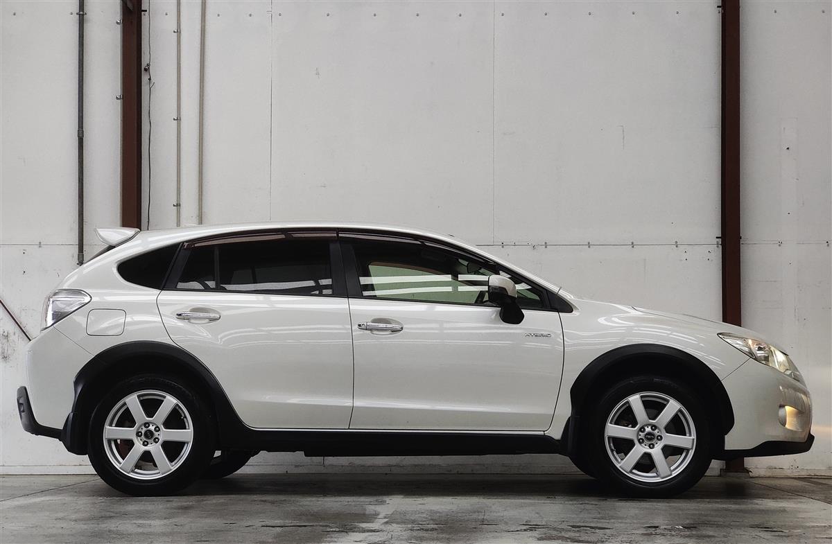 2014 Subaru XV HYBRID/AWD/REVERSE CAMERA/ Hatchback Automatic, 5 seats, Petrol, 2,000 cc, 101,932 km