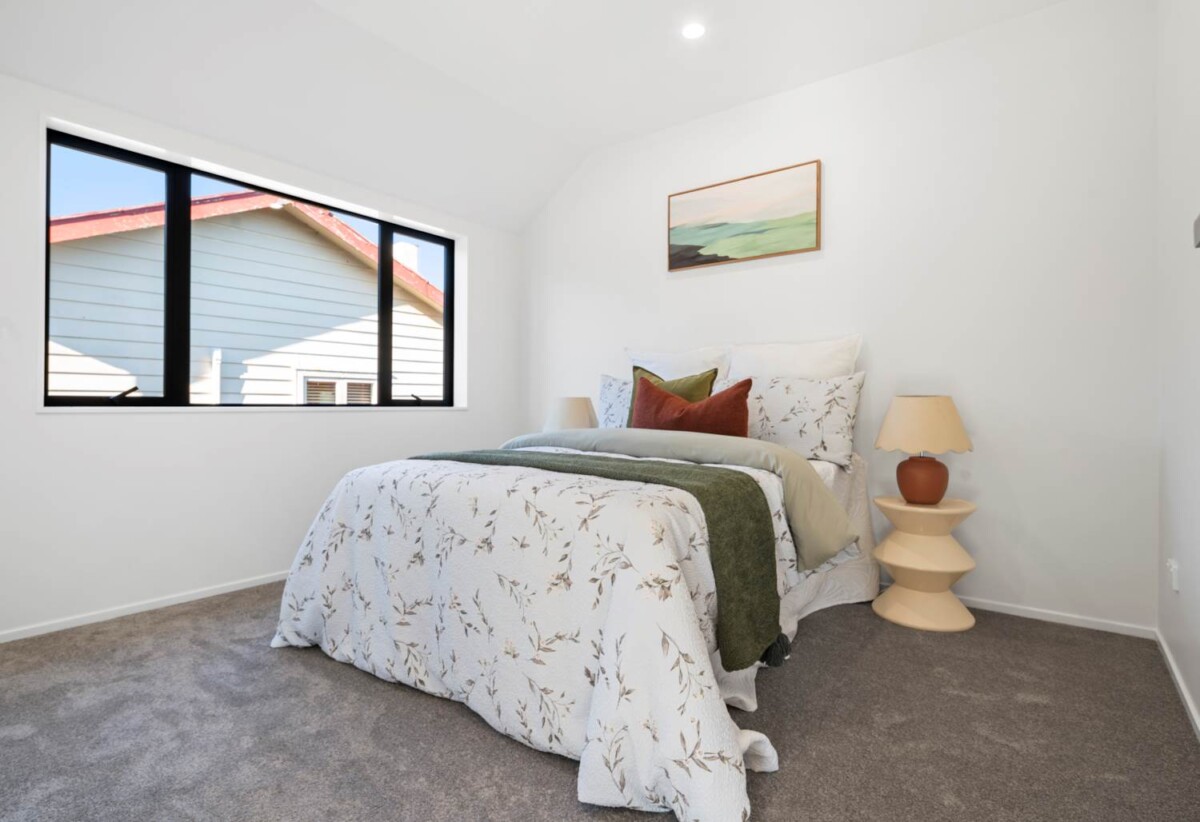 24F Roberts Road, Glenfield, Auckland