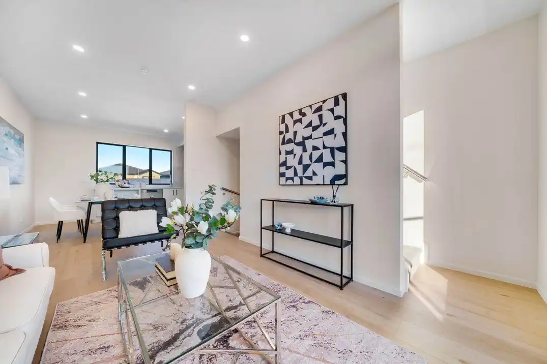 3/32 Tiraumea Drive, Pakuranga, Auckland