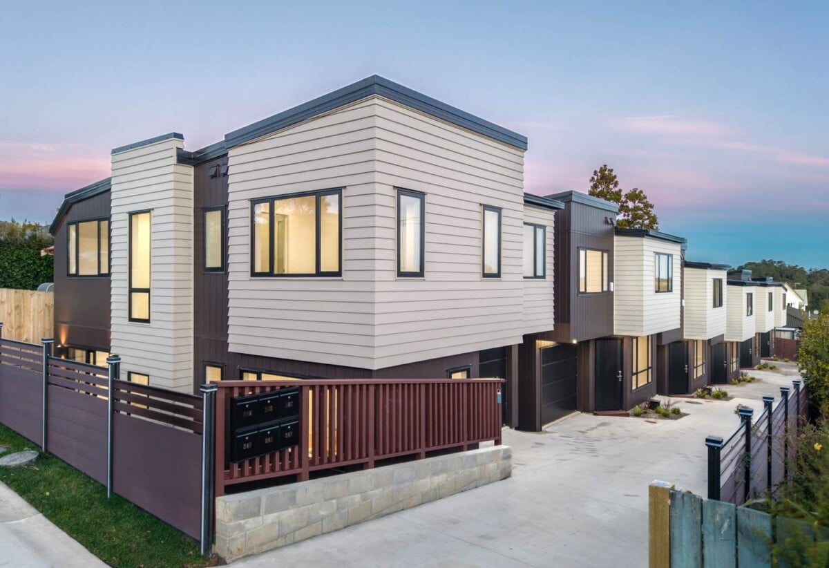 24A-F Roberts Road, Glenfield, Auckland