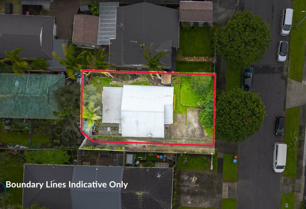 Must Sell, 14 Huapai Street, Onehunga, Auckland