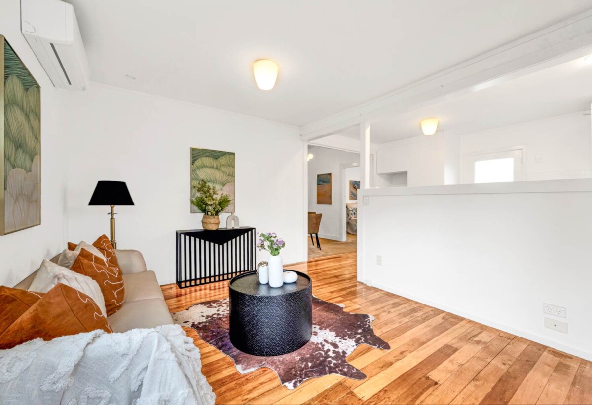 Must Sell, 14 Huapai Street, Onehunga, Auckland