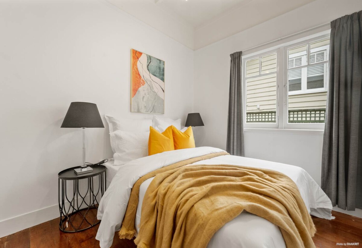 Must Sell, 14 Huapai Street, Onehunga, Auckland