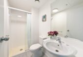 Double Grammar school zone, 39m2 renovated Freehold 1 bed 2 baths apartmen (including an ensuite), with a well-size formal lounge, 1.1 km to Auckland Girls’ Grammar School, 1.6 km to Auckland Grammar, 413/85 Wakefield Street, City Centre, Auckland