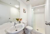 Double Grammar school zone, 39m2 renovated Freehold 1 bed 2 baths apartmen (including an ensuite), with a well-size formal lounge, 1.1 km to Auckland Girls’ Grammar School, 1.6 km to Auckland Grammar, 413/85 Wakefield Street, City Centre, Auckland