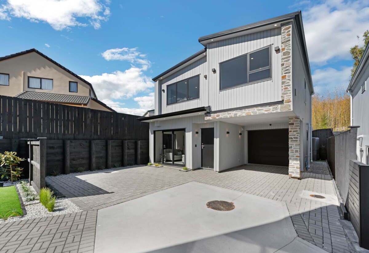 9C Addison Street, Blockhouse Bay, Auckland