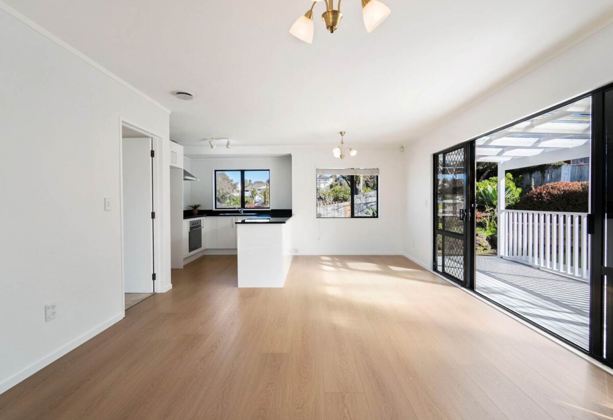 Renovated, 45B Lingfield Street, Glenfield, Auckland