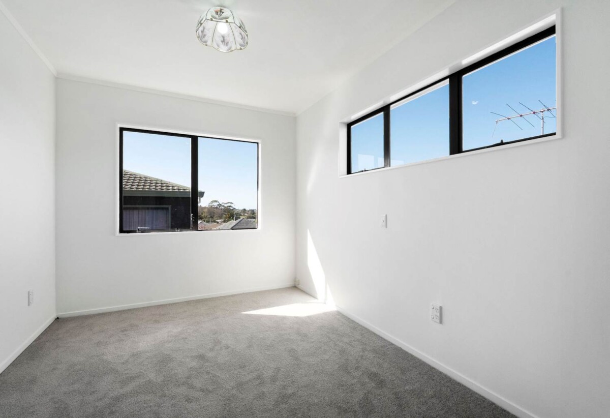 Renovated, 45B Lingfield Street, Glenfield, Auckland