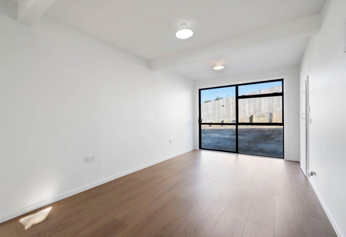 Renovated, 45B Lingfield Street, Glenfield, Auckland