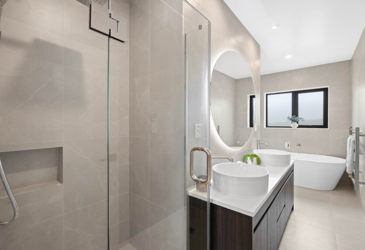 2 Kitchens, 20 Bannockburn Road, Opaheke, Auckland