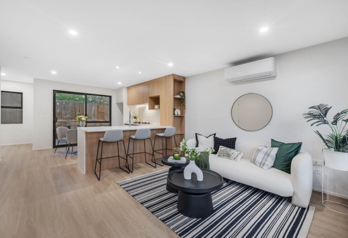 24C Roberts Road, Glenfield, Auckland