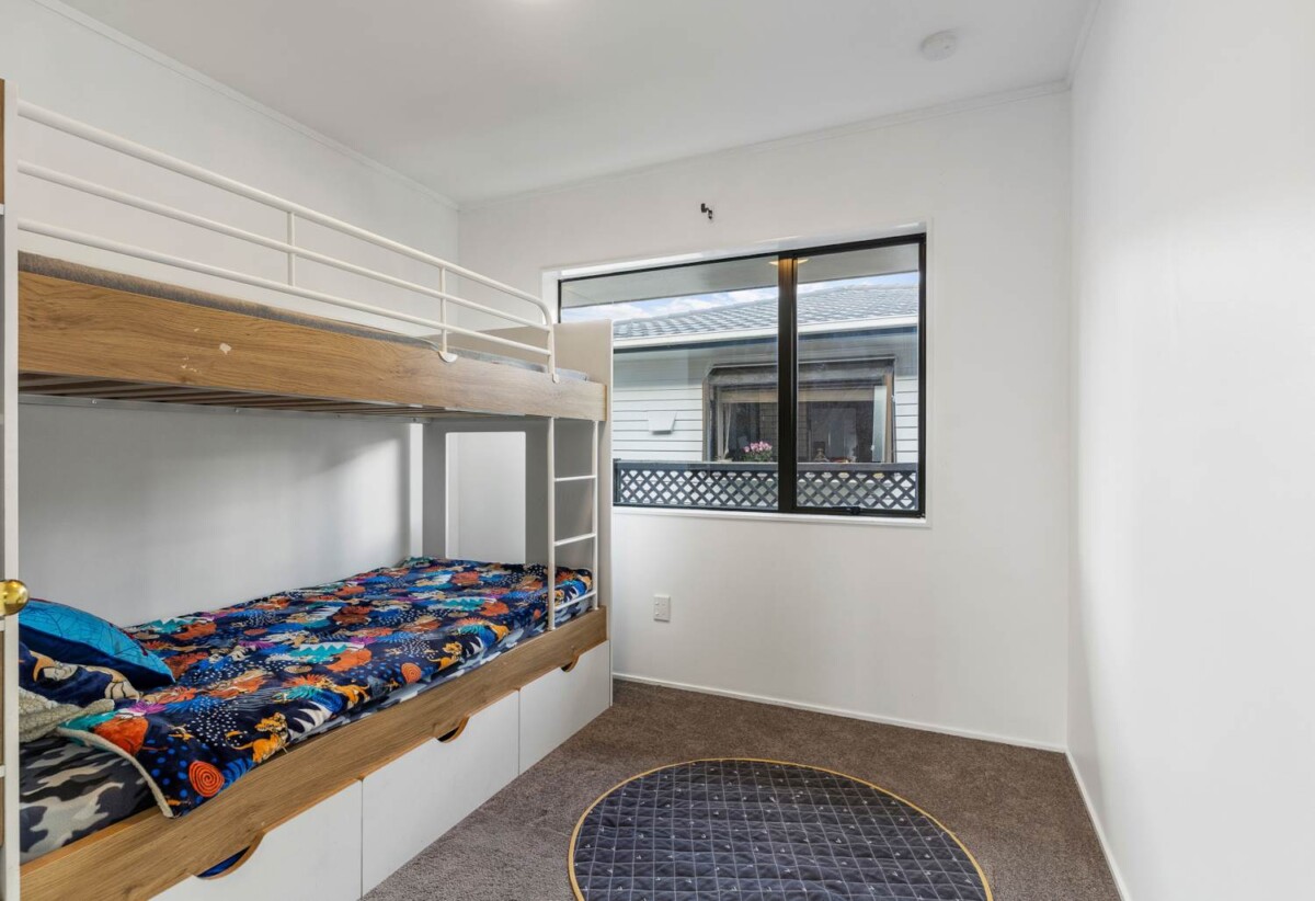 2/21 Stratford Road, Alfriston, Auckland