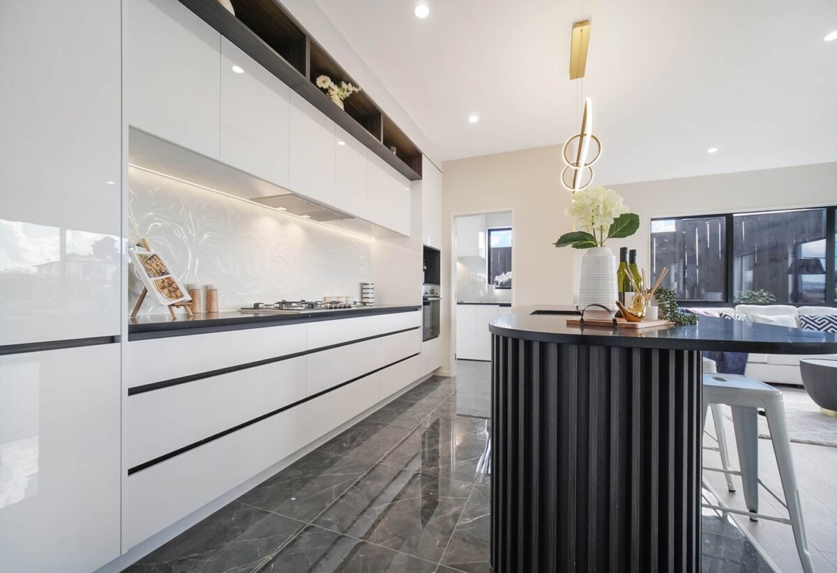 2/21 Stratford Road, Alfriston, Auckland