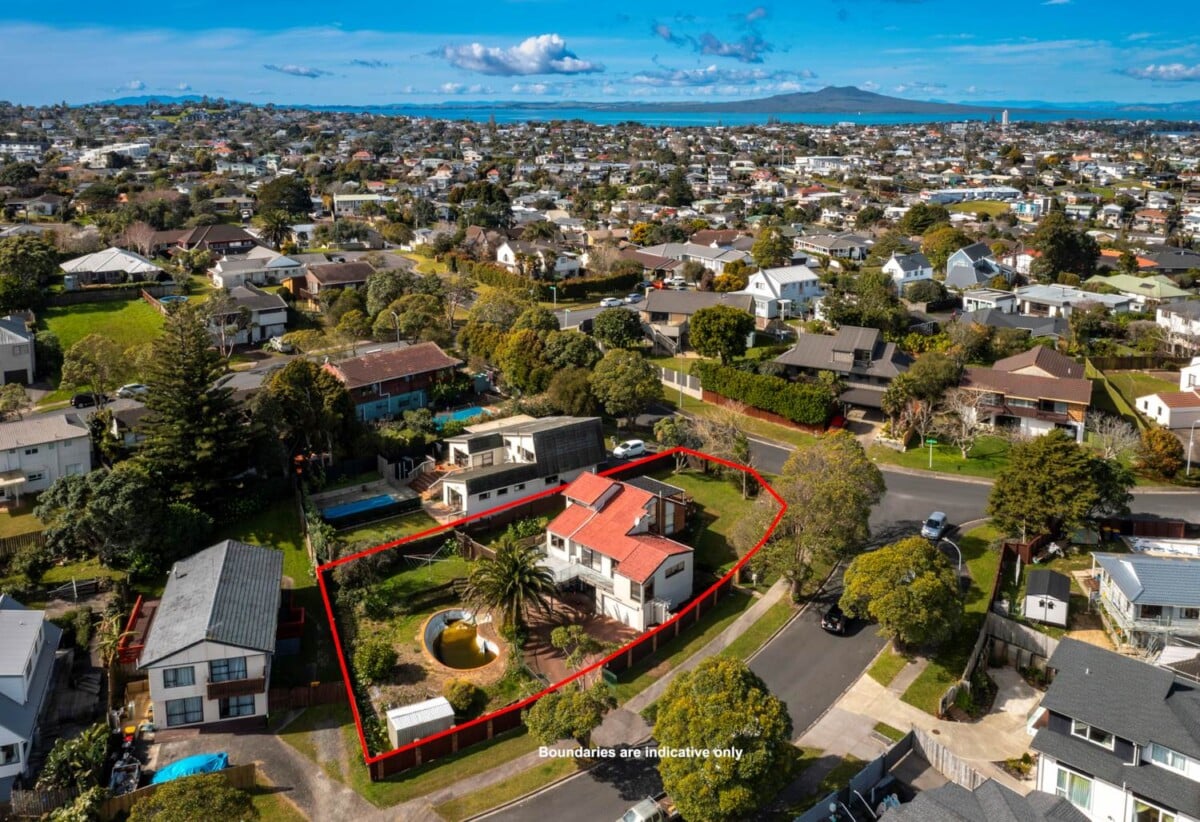 968m2 Corner Site & Double Westlake Zone, 1 Newport Place, Forrest Hill, Auckland