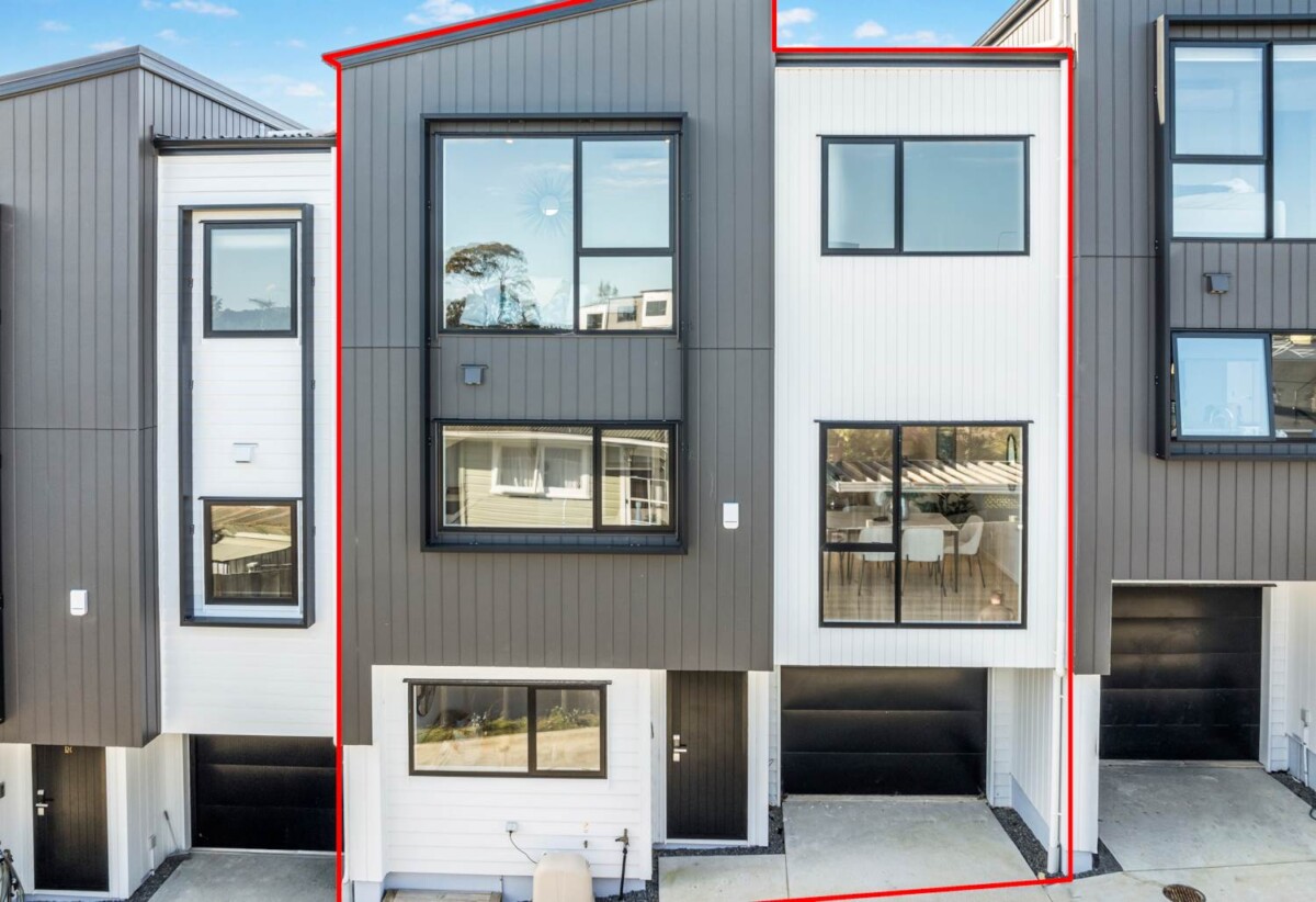12D Angelo Avenue, Howick, Auckland